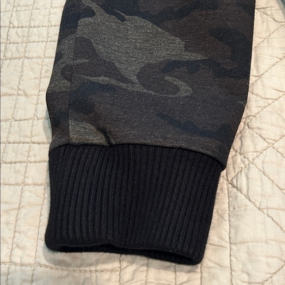 Liverpool Camouflage Bomber Jacket - Picture 10 of 13